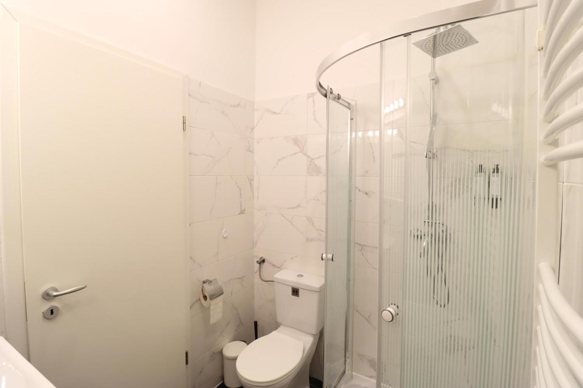 Apartment A13 Downtown With Parking *